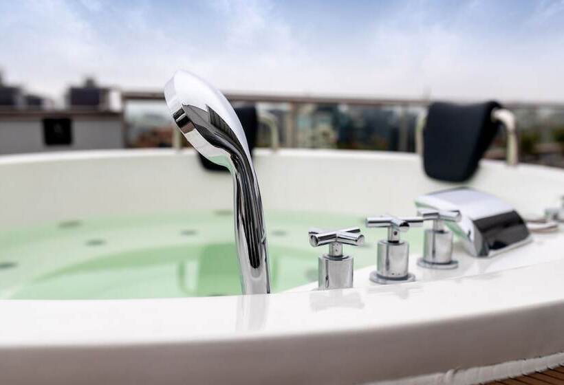 Otel Hampton By Hilton Lima San Isidro