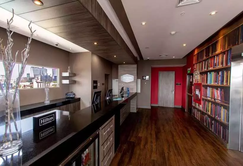 هتل Hampton By Hilton Lima San Isidro