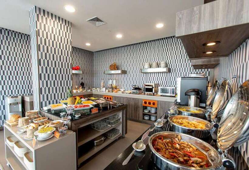 Otel Hampton By Hilton Lima San Isidro