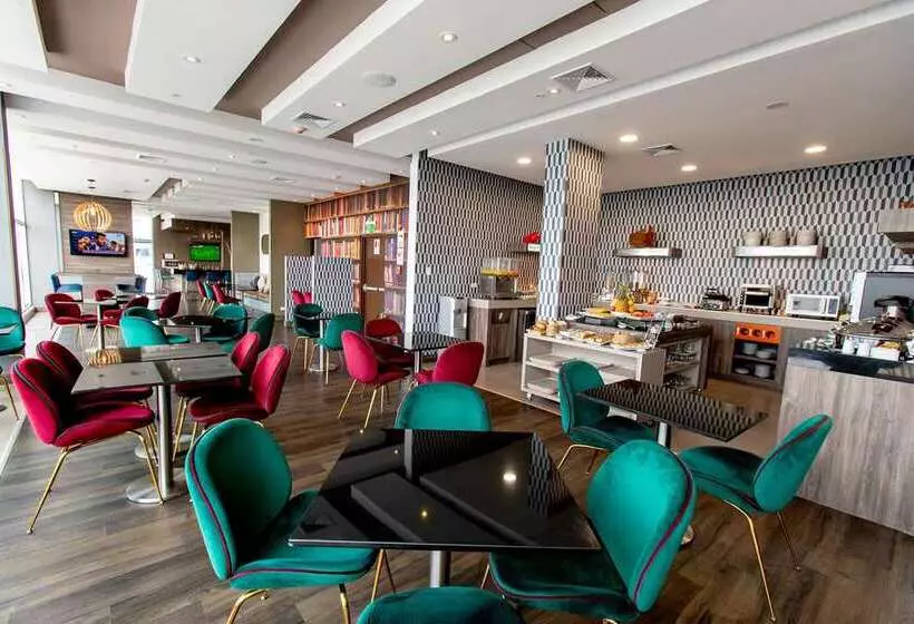 هتل Hampton By Hilton Lima San Isidro