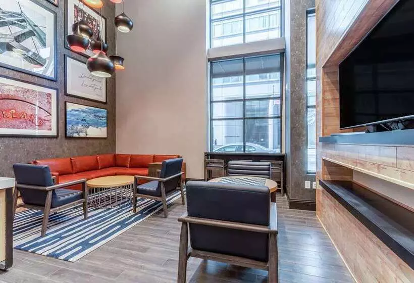 ホテル Hampton Inn Oakland Downtown City Center