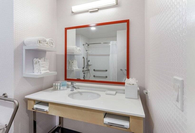 فندق Hampton Inn Oakland Downtown City Center