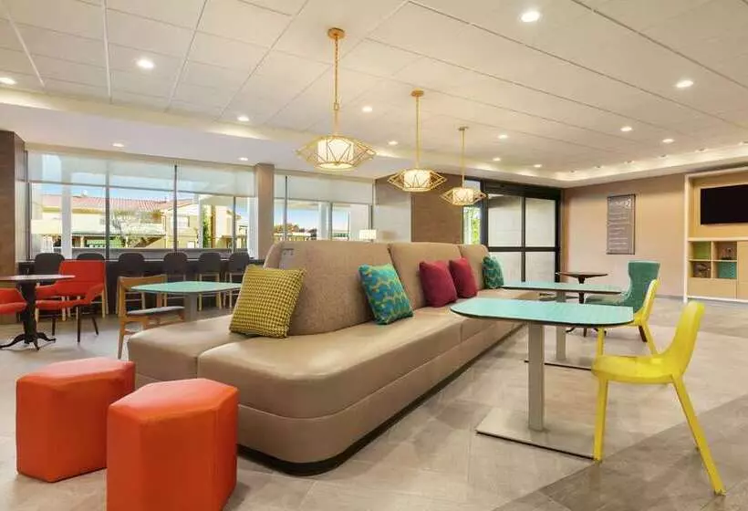 Hotelli Home2 Suites By Hilton Portland Airport Or