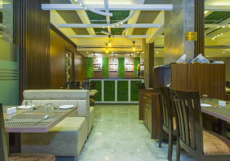 Hotel Metro Palace By Oyo Rooms