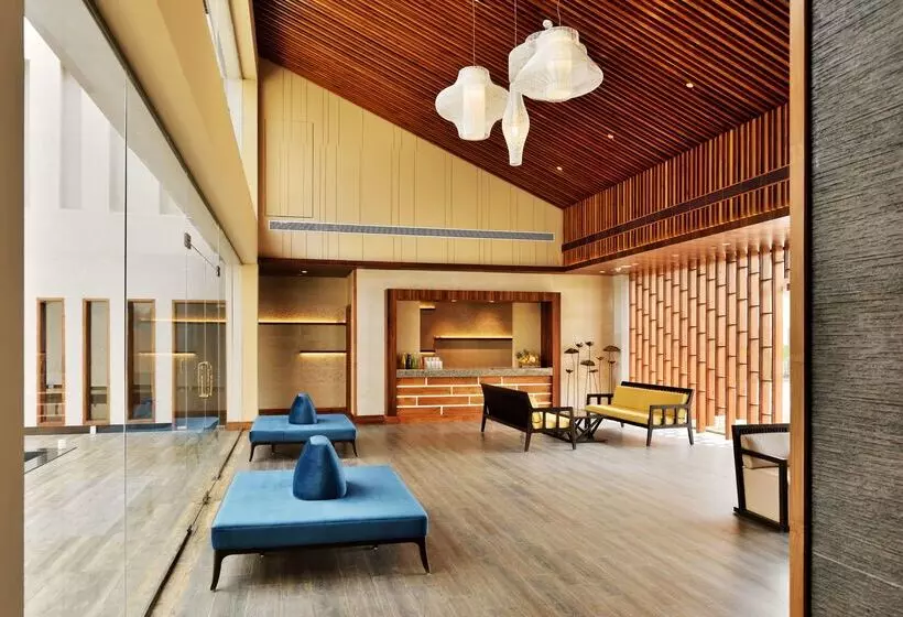 ホテル Radisson Blu Plaza Resort & Convention Centre Karjat