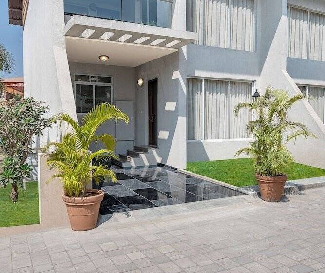 هتل Radisson Blu Plaza Resort & Convention Centre Karjat