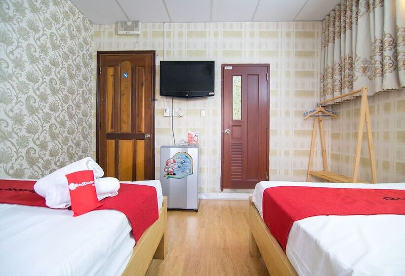 هتل Reddoorz @ Pham Ngu Lao Street 4
