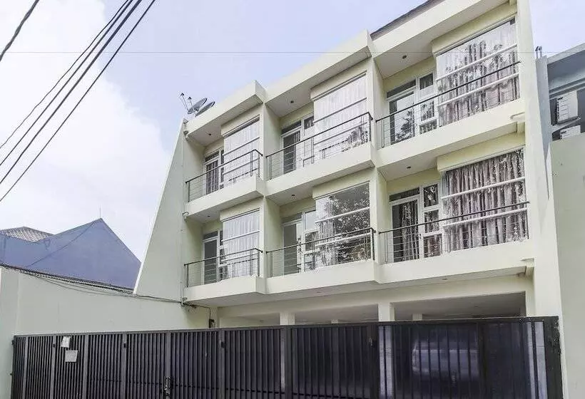 ペンション Reddoorz Near Pancoran