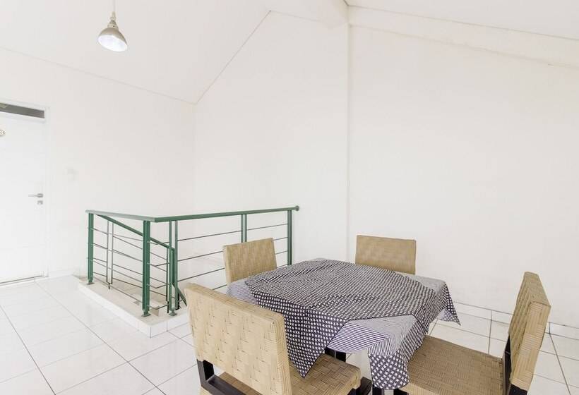 פנסיון Reddoorz Near Pancoran