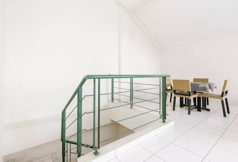 ペンション Reddoorz Near Pancoran