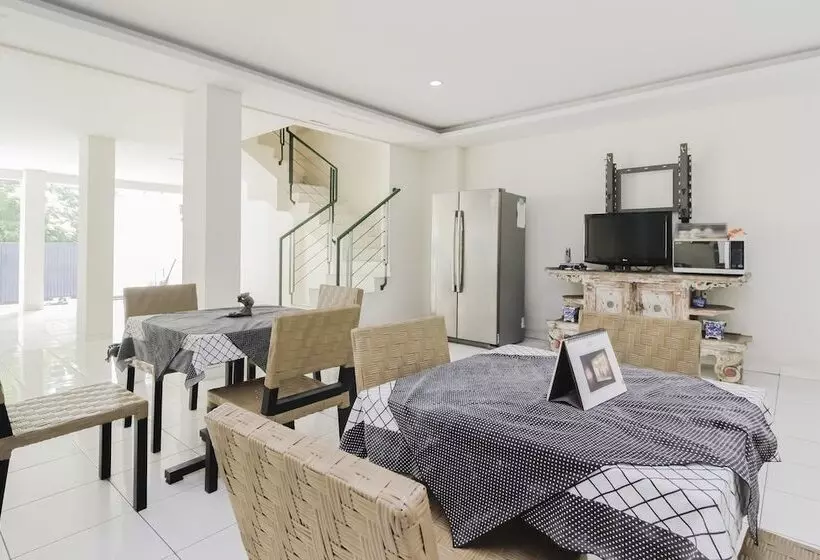 ペンション Reddoorz Near Pancoran