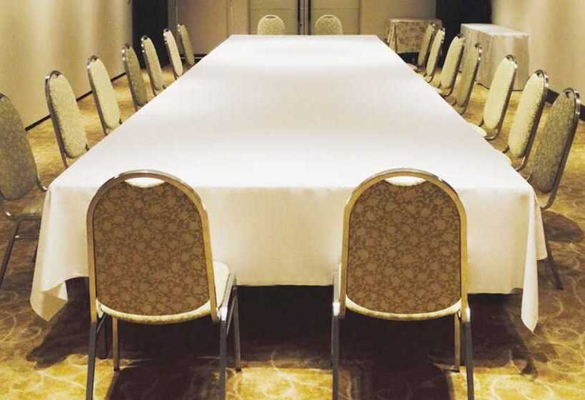 בית מלון כפרי Hiroshima Kokusai