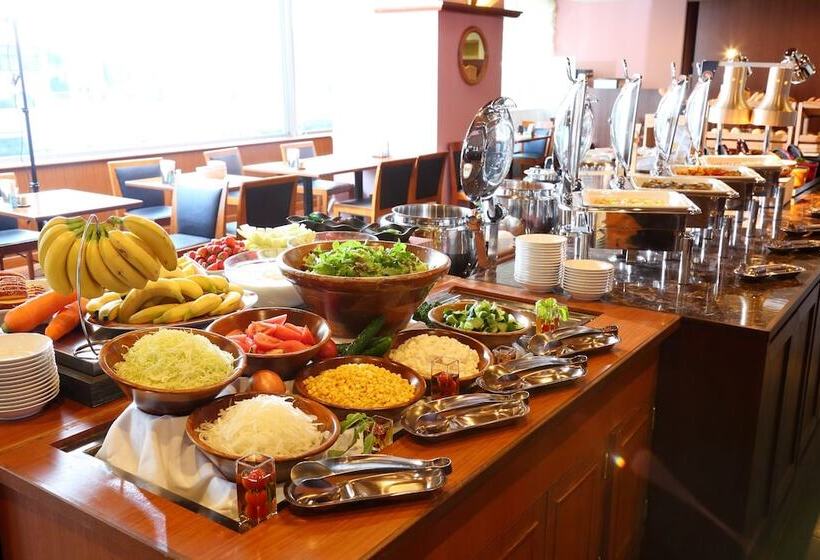 Hotel Kobe Sannomiya Tokyu Rei