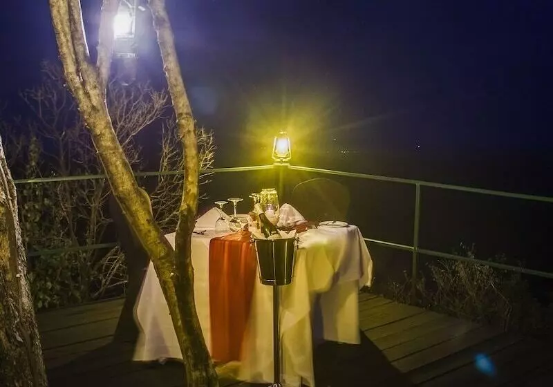 בית מלון כפרי Mara Serena Safari Lodge