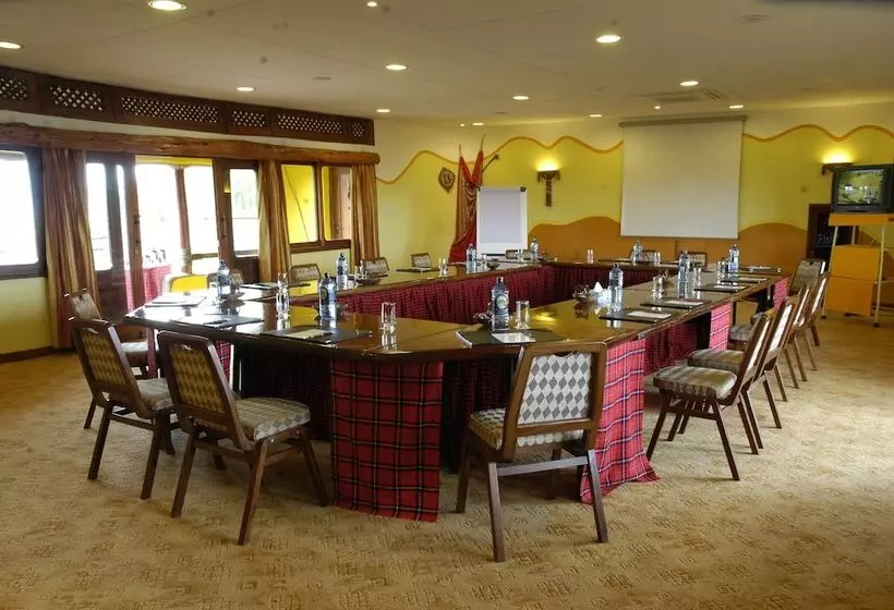 בית מלון כפרי Mara Serena Safari Lodge