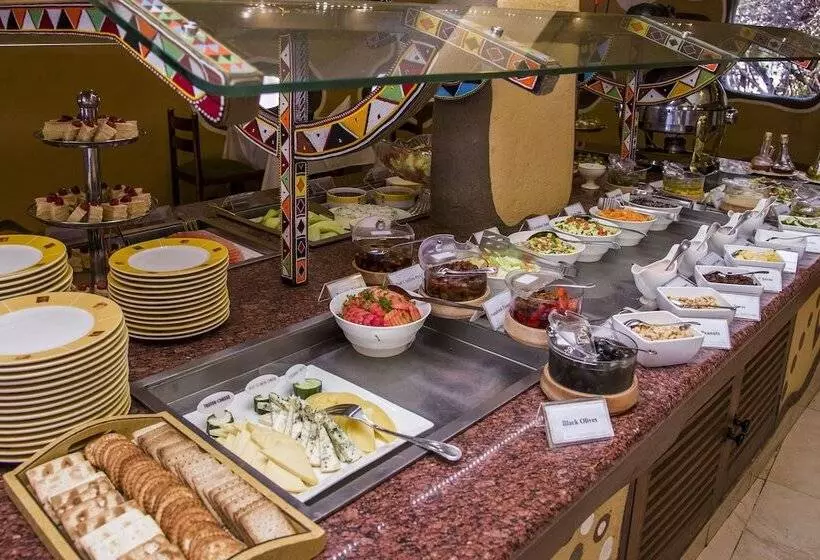 בית מלון כפרי Mara Serena Safari Lodge