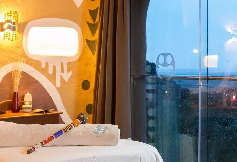 בית מלון כפרי Mara Serena Safari Lodge