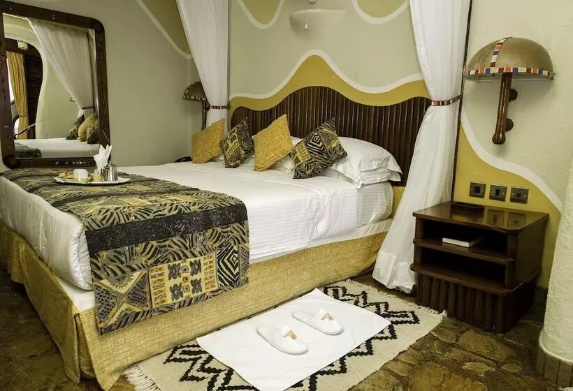 בית מלון כפרי Mara Serena Safari Lodge