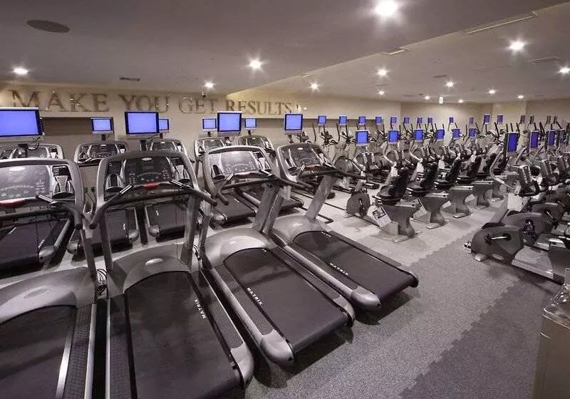 Отель Shin Yokohama Prince