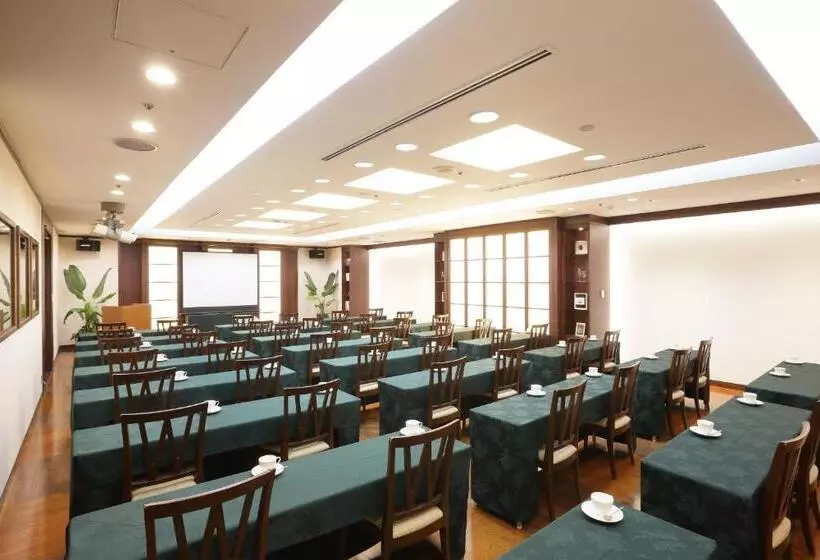 فندق Shinosaka Esaka Tokyu Rei