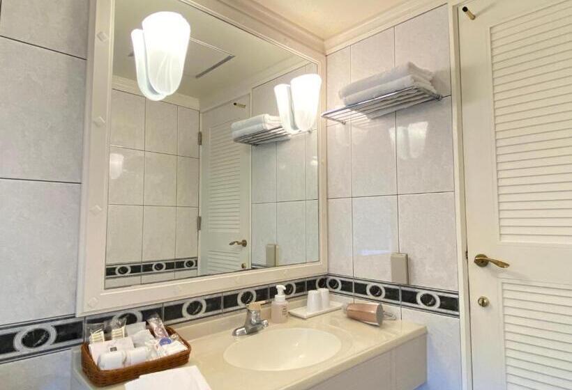 Okuma Private Beach & Resort