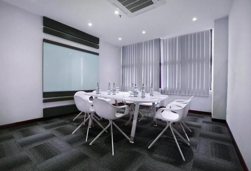 فندق Neo+ Penang By Aston