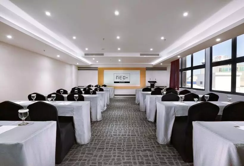 Отель Neo+ Penang By Aston