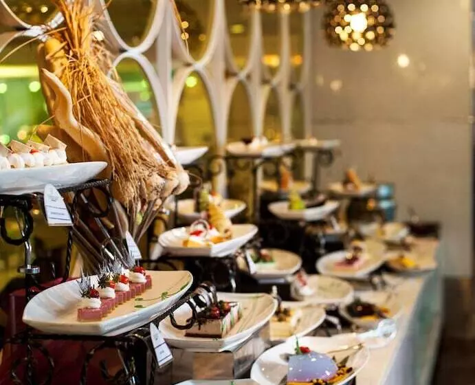 Promenade Hotel Kota Kinabalu