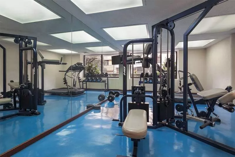 هتل Exe Suites San Marino