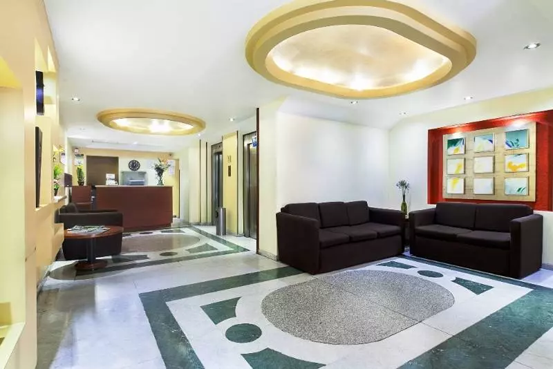 هتل Exe Suites San Marino