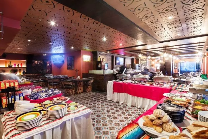 هتل Exe Suites San Marino