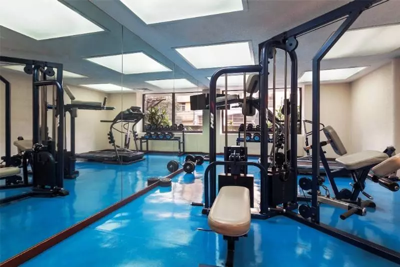 هتل Exe Suites San Marino