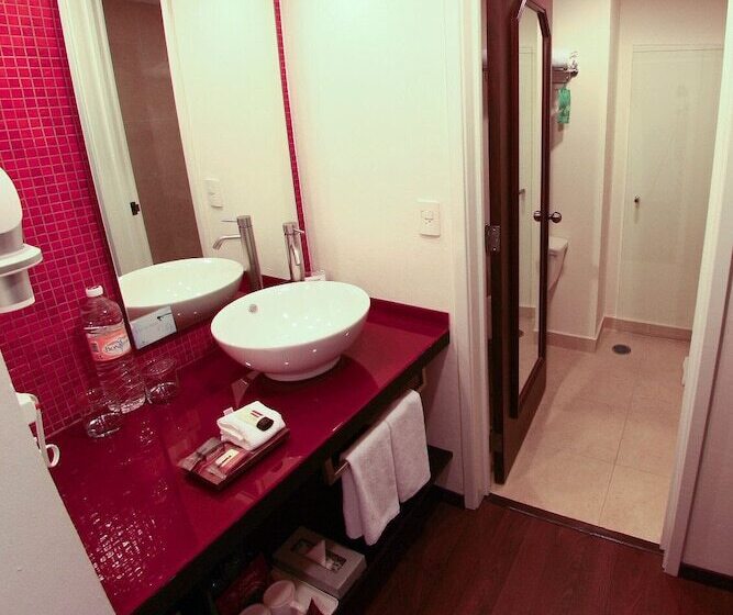 ホテル Fiesta Inn Xalapa