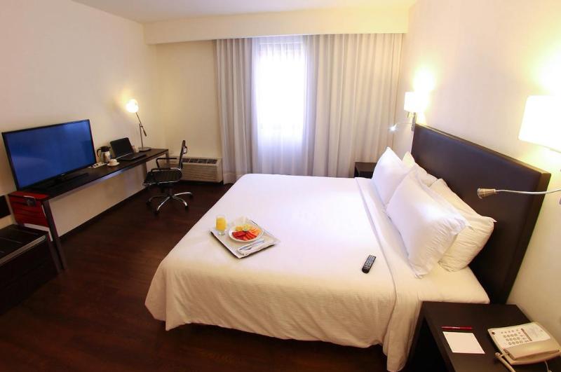 ホテル Fiesta Inn Xalapa