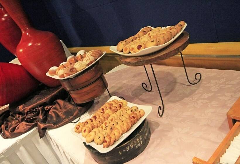 Hotel Holiday Inn Monterrey Parque Fundidora, An Ihg