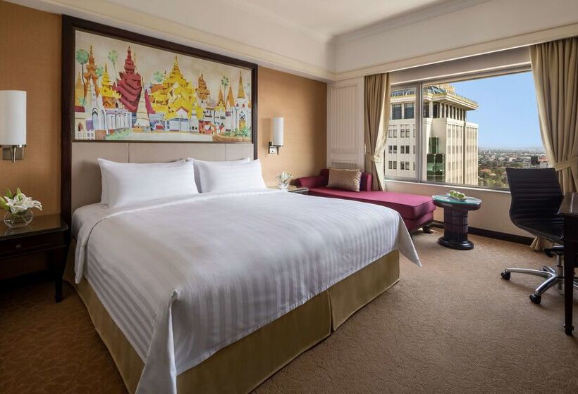 فندق Sule Shangrila, Yangon