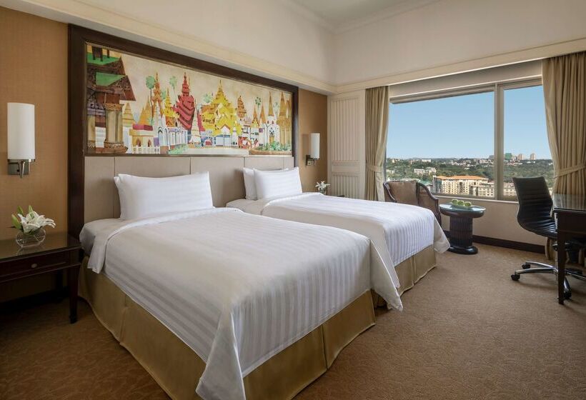 فندق Sule Shangrila, Yangon