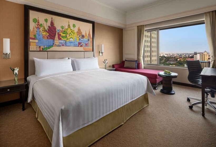 فندق Sule Shangrila, Yangon