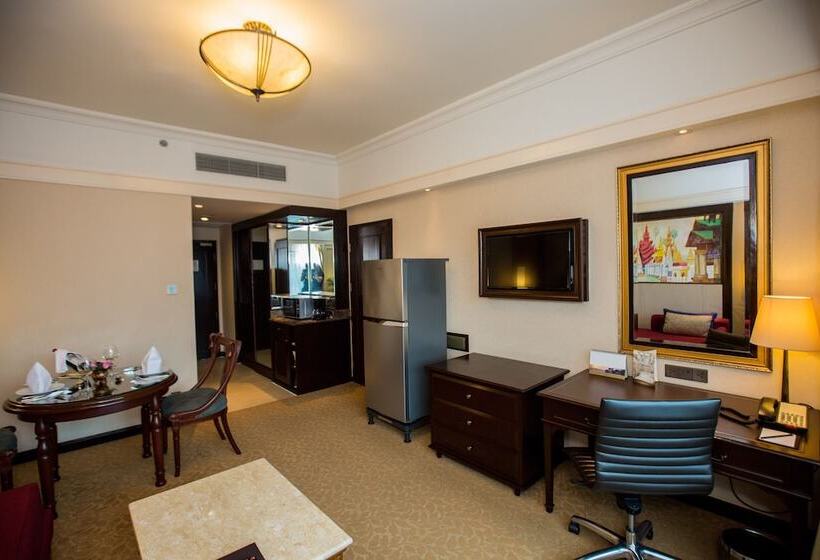 فندق Sule Shangrila, Yangon