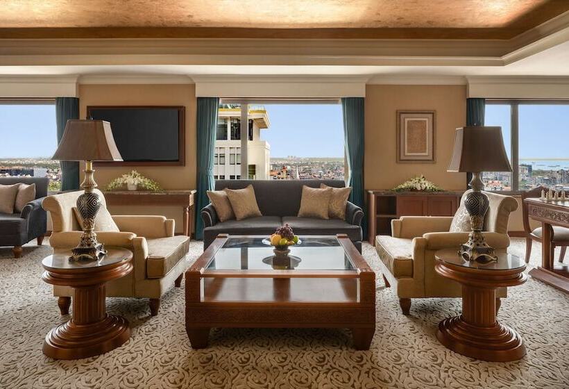 فندق Sule Shangrila, Yangon