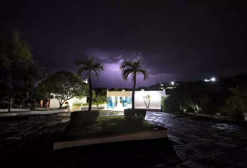 호텔 Villa Bejar Tequesquitengo