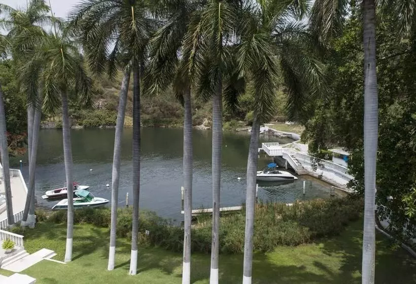 호텔 Villa Bejar Tequesquitengo