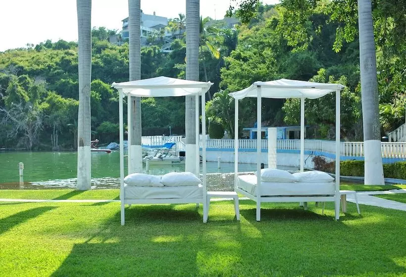 호텔 Villa Bejar Tequesquitengo