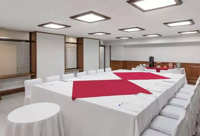 호텔 Wyndham Executivo Culiacan