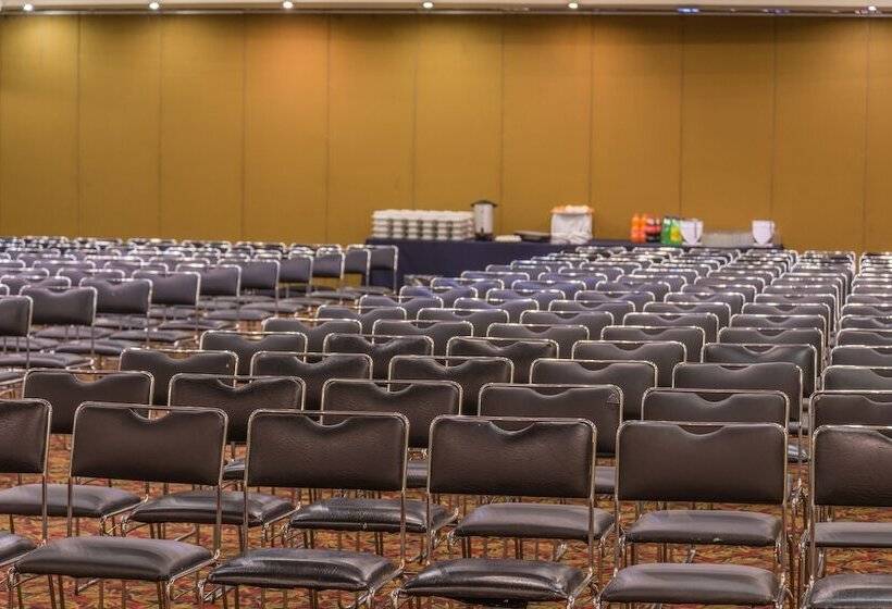 فندق Wyndham Executivo Culiacan