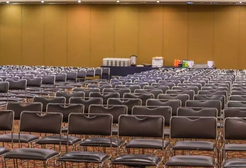 호텔 Wyndham Executivo Culiacan