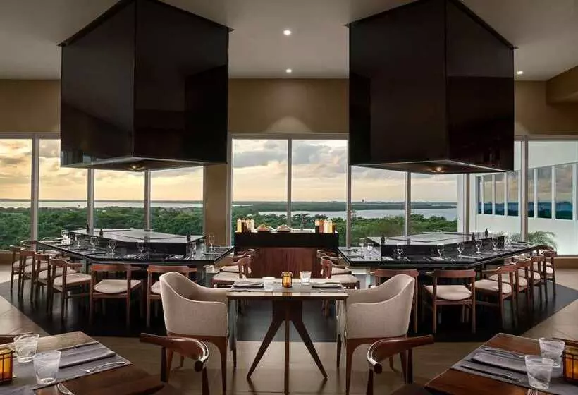 リゾートホテル Hilton Cancun Mar Caribe