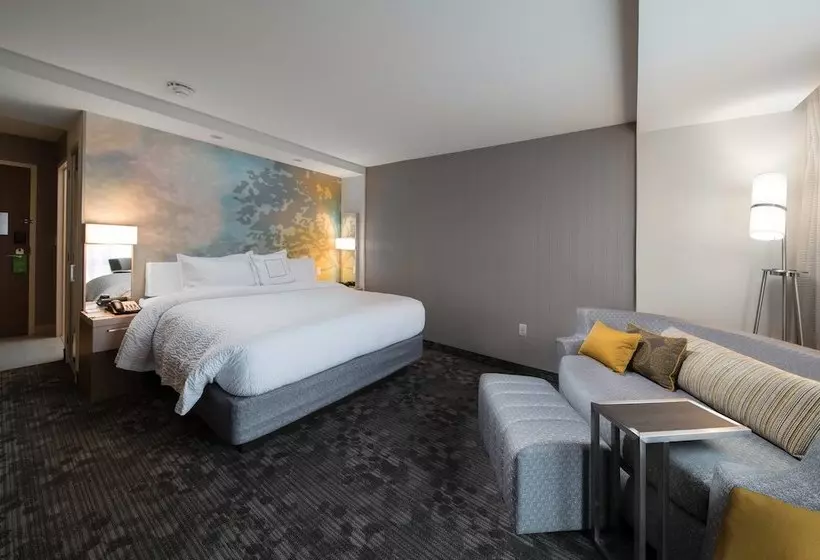 Courtyard By Marriott Russellville