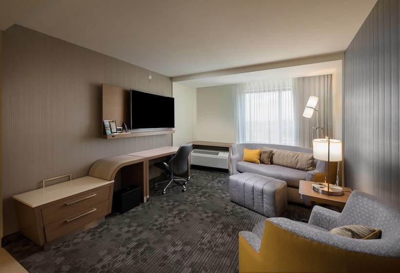 Courtyard By Marriott Russellville