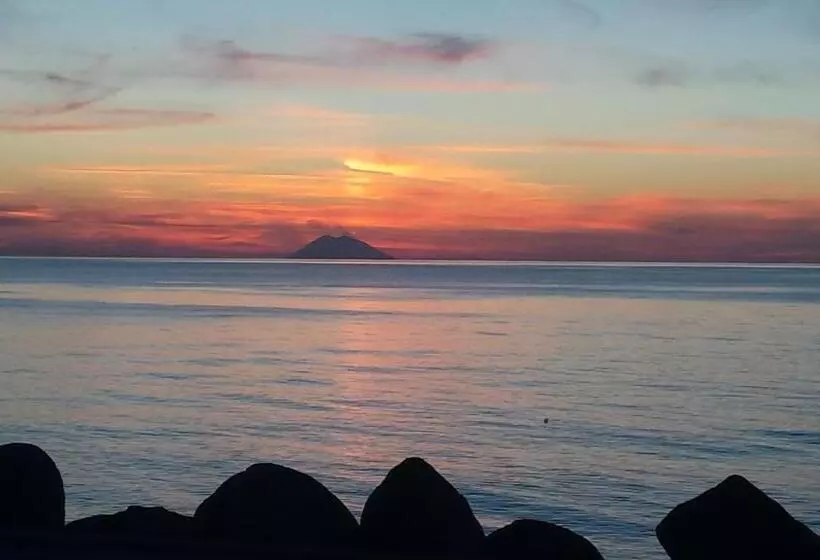 Hotelli Baia Di Zambrone